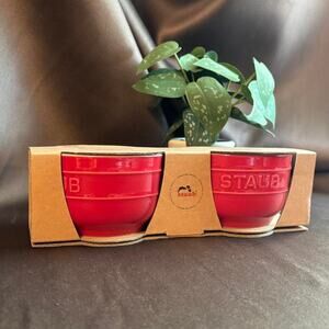 Staub red ceramic ramekins set of 2